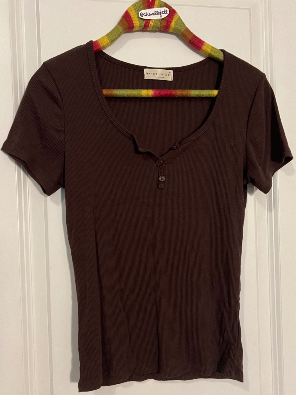 Simple Brown Scoop-Neck Ribbed Tee